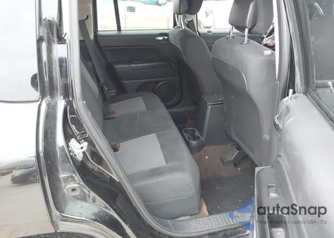 2015 Jeep Compass Sport z USA, uszkodzony, nr VIN 1C4NJCBAXFD273460